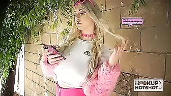Young blonde Skylar Vox gets trash fucked by online date