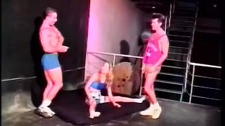 A attractive blonde and 2 men all take turns blowing and fucking each other