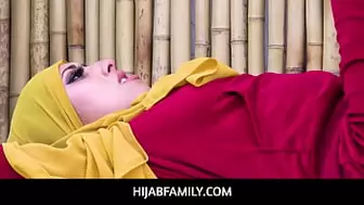 HijabFamily - Arab teeny ex-wife Kira Perez cheats with her personal trainer with hijab on