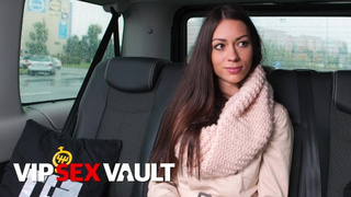 FUCKEDINTRAFFIC - Brunette Sweety Arwen Gold Squirts Hard In The Backseat - VIPSEXVAULT