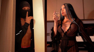 Busty housewife gets boned by a burglar who breaks into her house - use my Honey Play Box toy