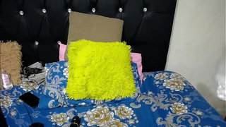 Cheating Teenie Stepsis Spreading Bum, Flashing Cunt