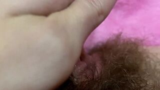 Large pulsating clitoris cums in extreme close up with squirting hairy vagina grool play